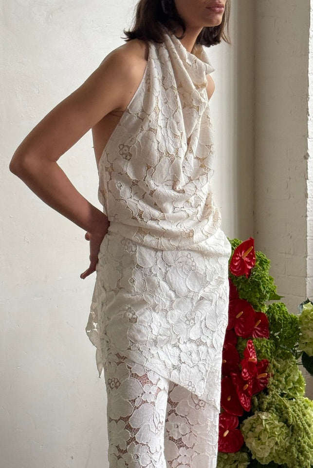 The Iris longline in Lace FUCHSIA SHAW