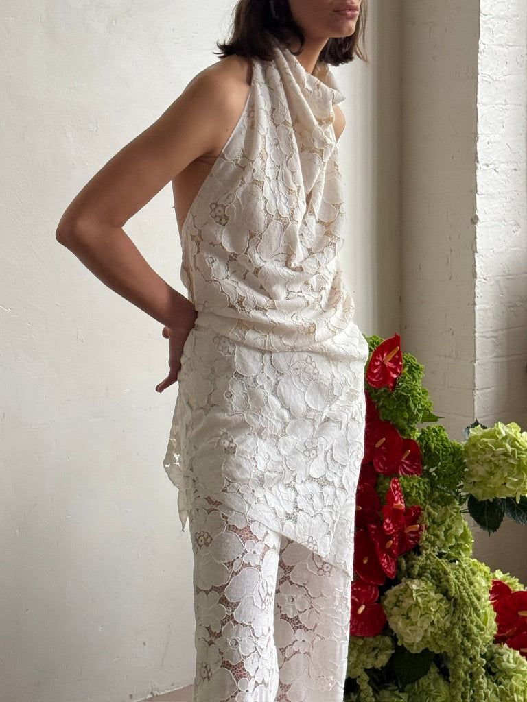 The Iris longline in Lace FUCHSIA SHAW