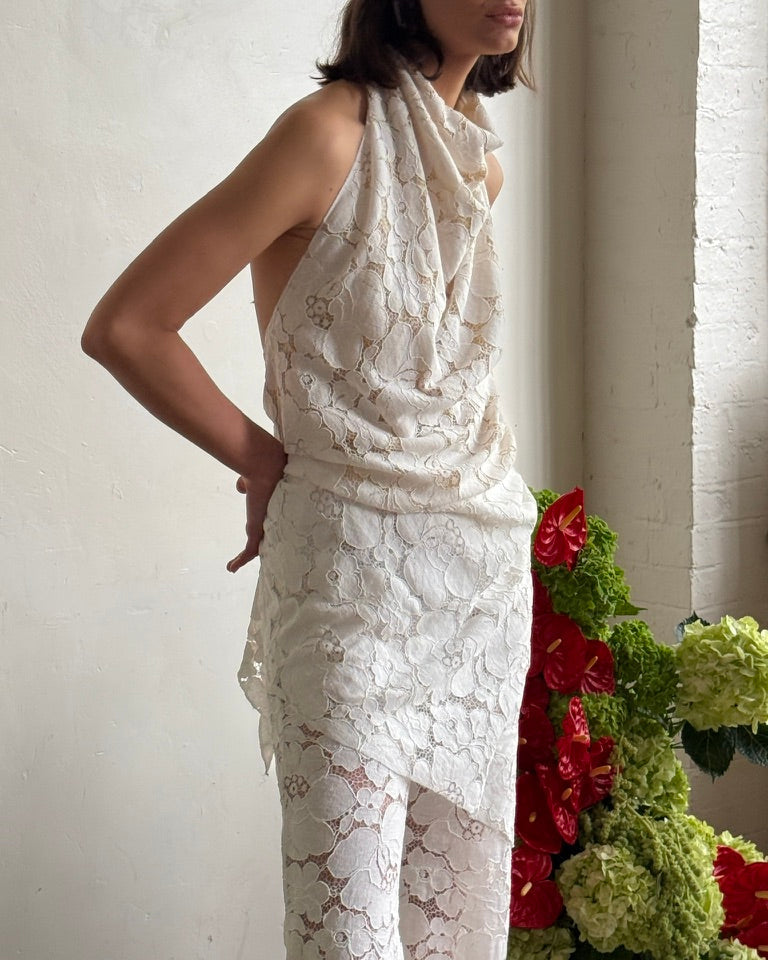The Iris longline in Lace FUCHSIA SHAW