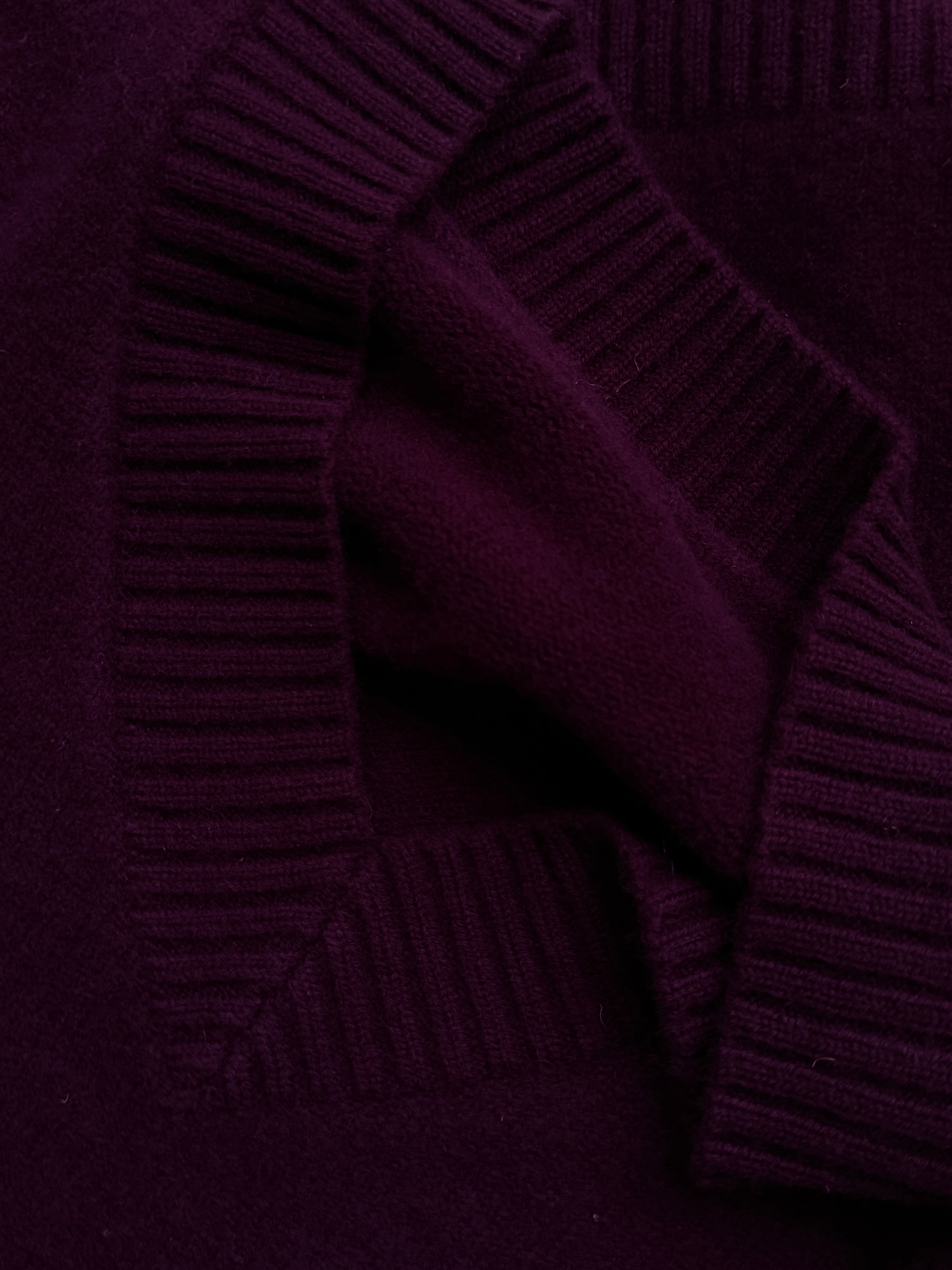 Anais Merlot V Neck Wool Jumper FUCHSIA SHAW