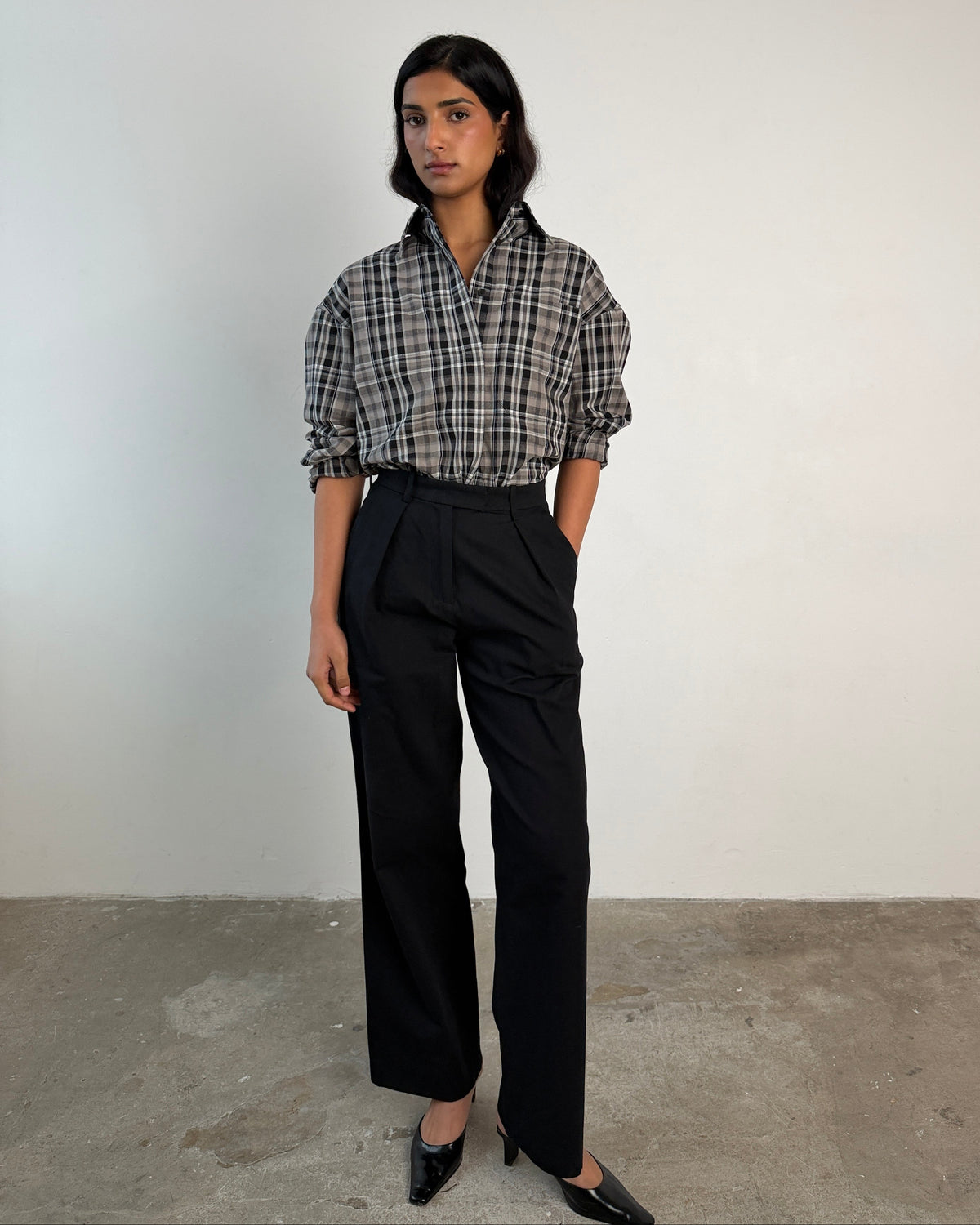The Collette Shirt in Charcoal FUCHSIA SHAW