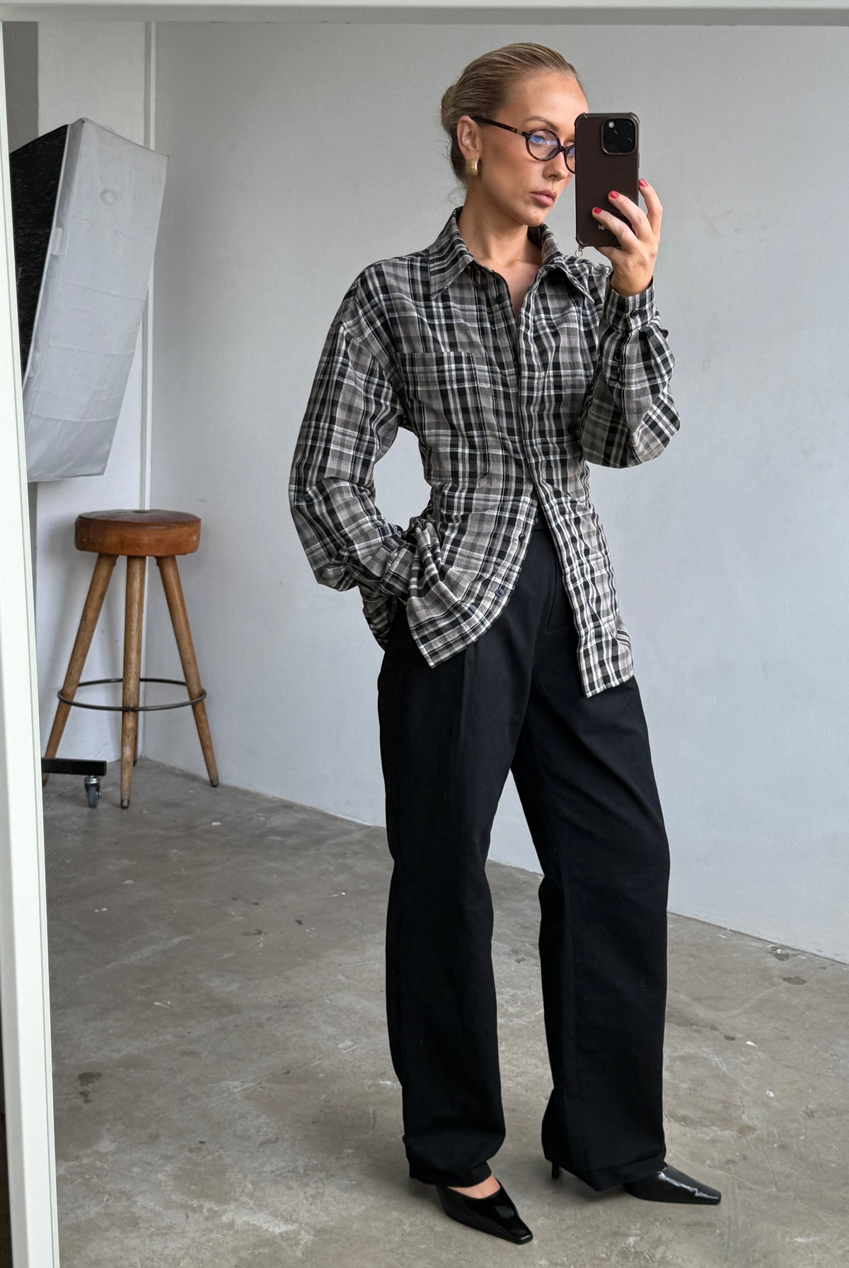 The Collette Shirt in Charcoal FUCHSIA SHAW