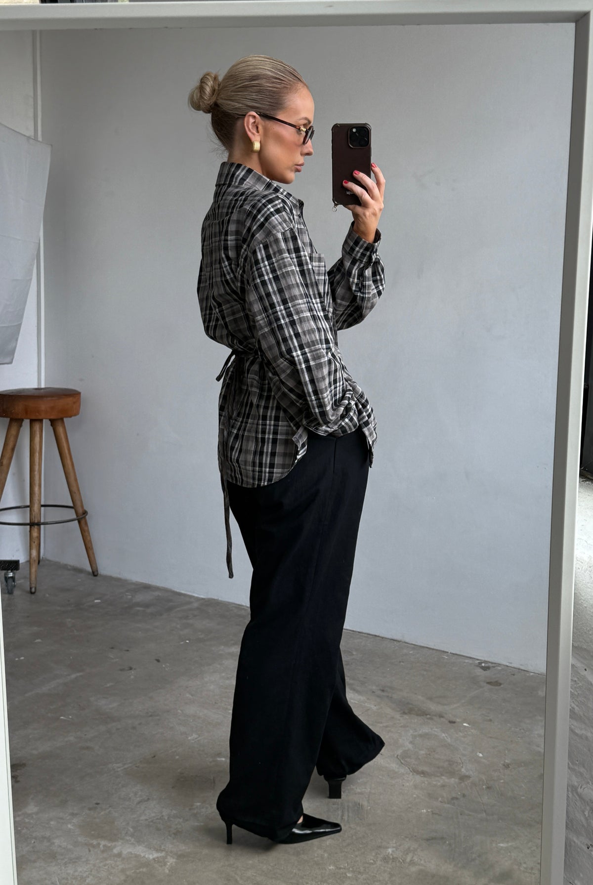 The Collette Shirt in Charcoal FUCHSIA SHAW