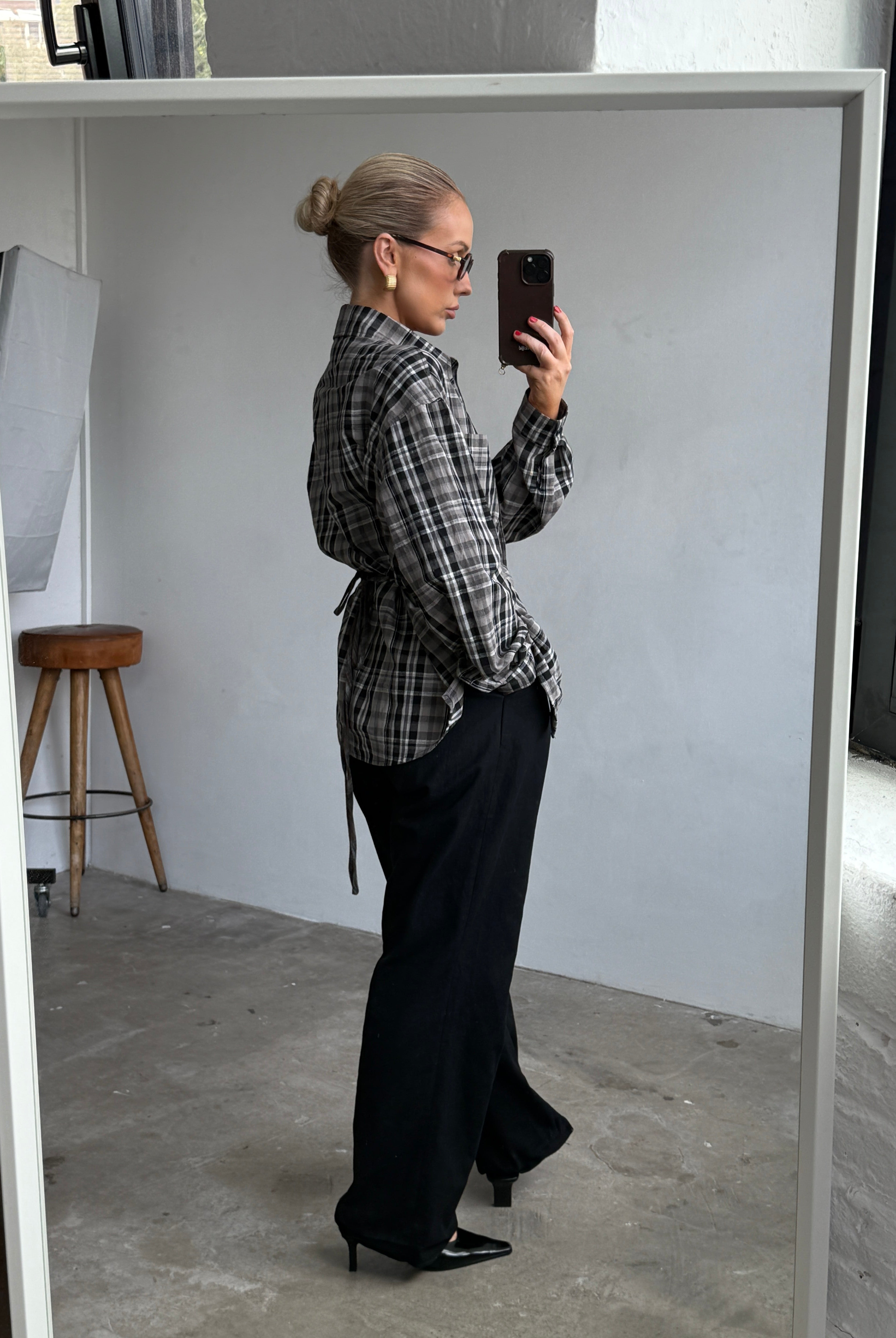 The Collette Shirt in Charcoal FUCHSIA SHAW