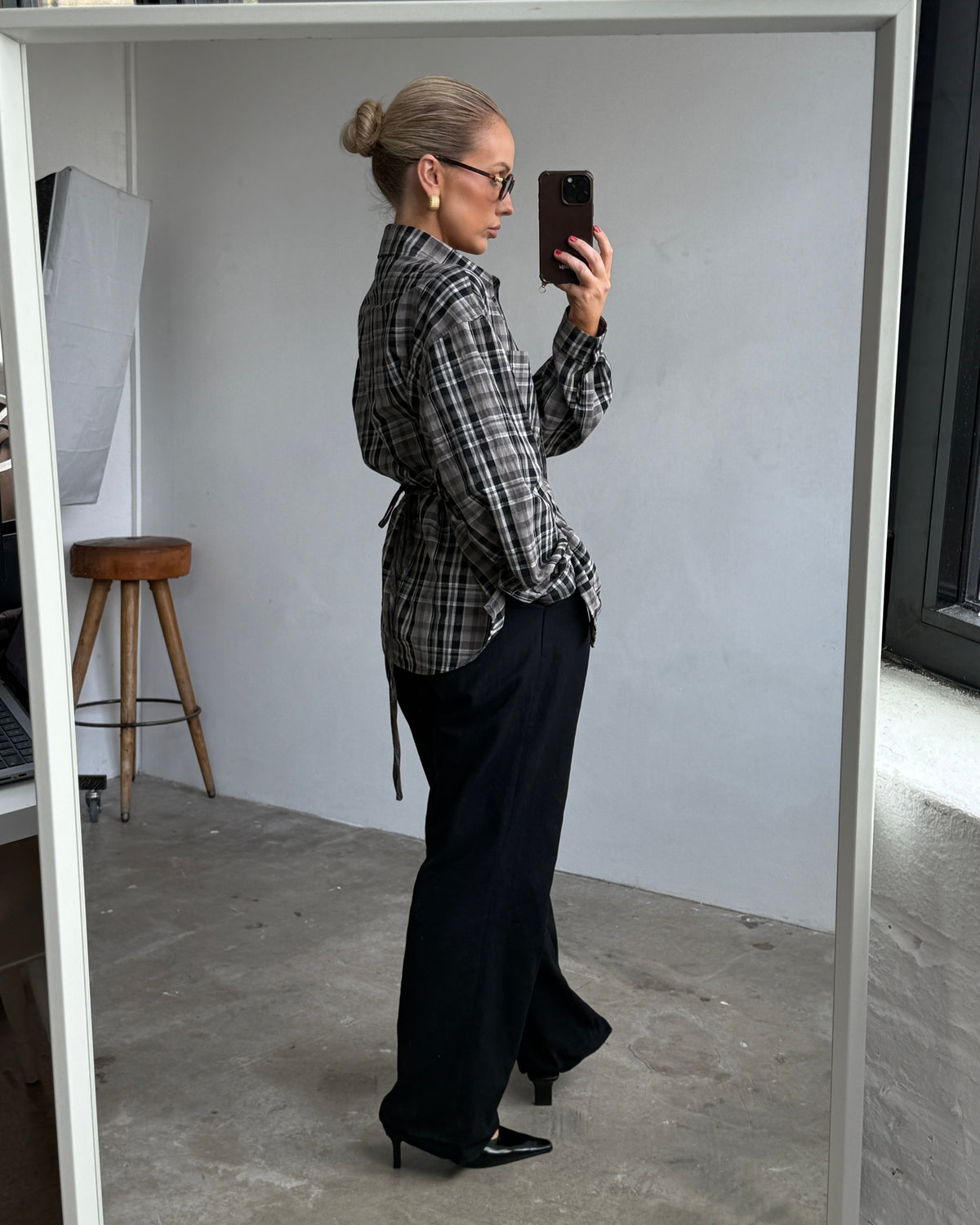 The Collette Shirt in Charcoal FUCHSIA SHAW