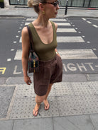 The Linen Leo Shorts in Walnut FUCHSIA SHAW