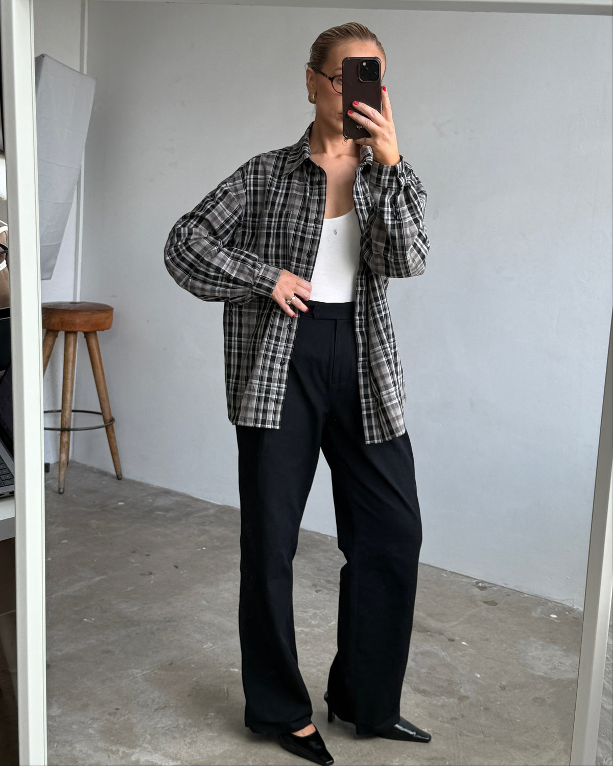 The Collette Shirt in Charcoal FUCHSIA SHAW