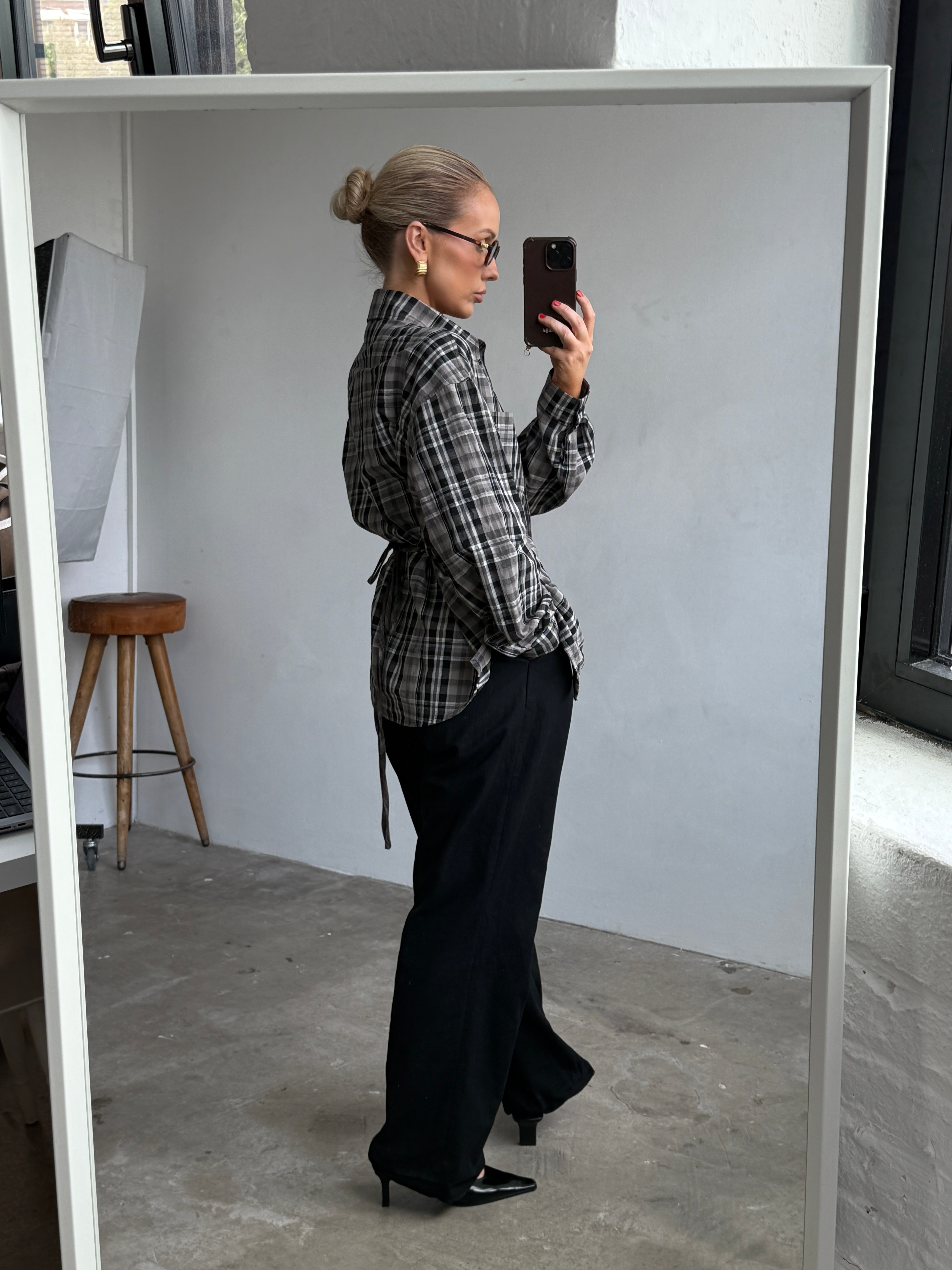 The Collette Shirt in Charcoal FUCHSIA SHAW